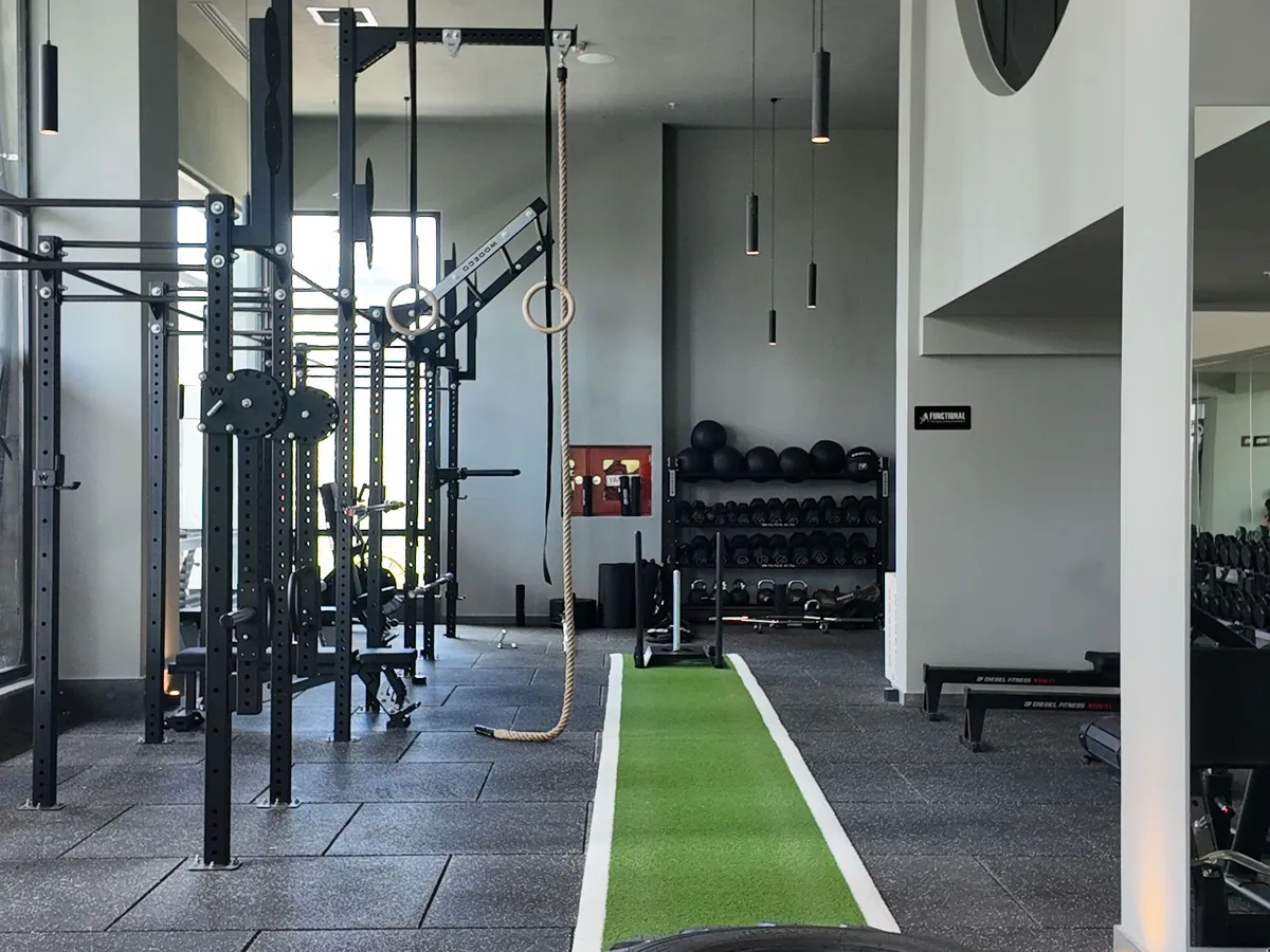 HYROXのトレーニングができるスタジオの様子